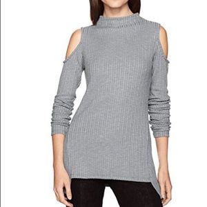 NWT Fitted Cold Shoulder Mock Turtle Neck …